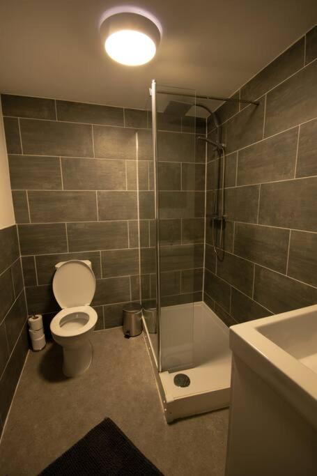 Luxe Living City Apartment - Beach, Wifi, Parking Swansea Luaran gambar